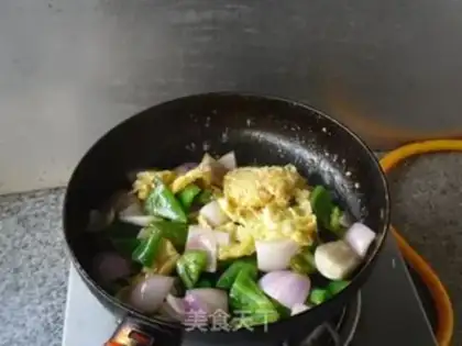 Make Onion fried eggs step 10