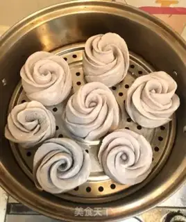 Make Blue rose buns step 12