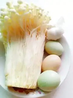 Make Egg pickers, golden mushrooms step 0