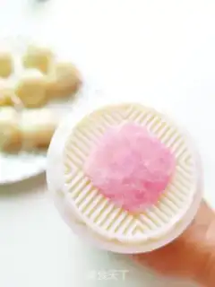 Make Ice mooncake step 7