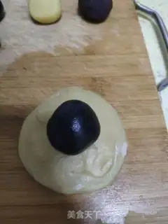 Make The traditional moon cake step 13