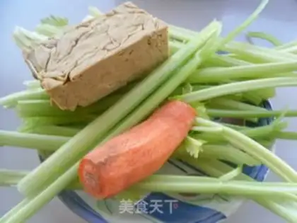 Make Celery fried tofu step 0