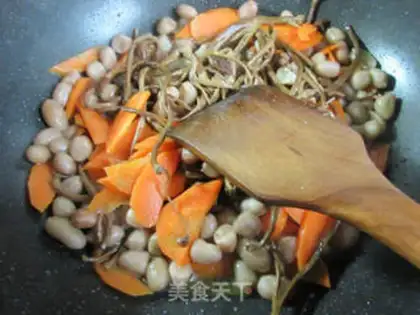 Make Tea mushrooms, carrots, peanut rice step 9