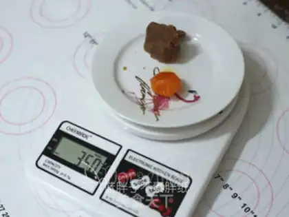 Make Black Sugar Mooncake step 4