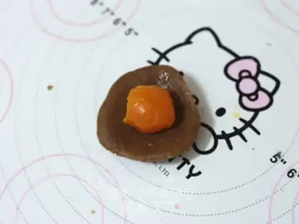 Make Black Sugar Mooncake step 5