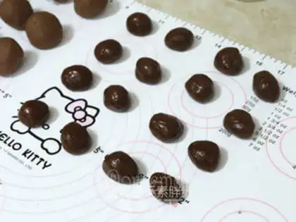 Make Black Sugar Mooncake step 7