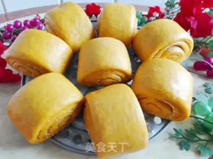 Make Pumpkin coconut buns step 5