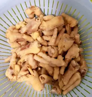 Make Frozen chicken claws step 0
