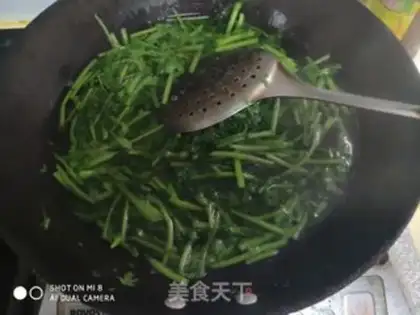 Make Eggs step 1