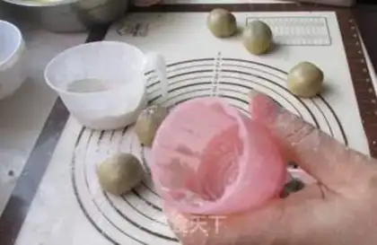 Make Lian Yuen Yuen step 6