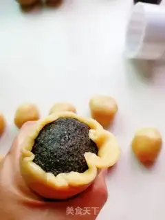 Make Black sesame mooncake step 7