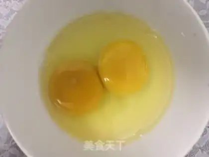 Make Pumpkin leaves and eggs step 2