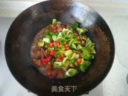 Make Yellow chicken step 10