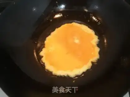 Make Pumpkin leaves and eggs step 5