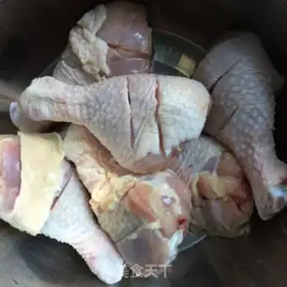 Make Delicious chicken legs step 1