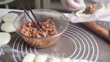 Make Fresh meat mooncake step 15