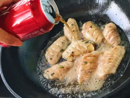 Make Coke chicken wings step 4