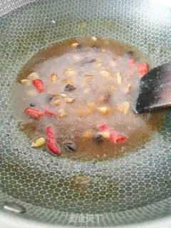Make Chicken-style lion head step 9