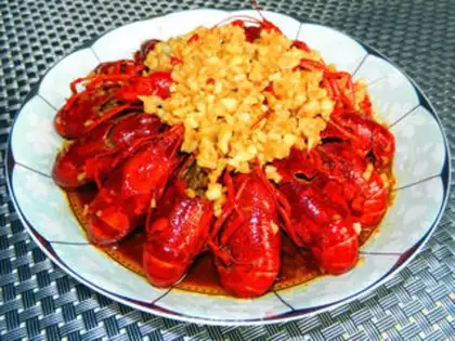 Make Spicy garlic lobster step 7
