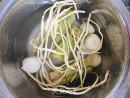 Make Sugar cane fish, weed horse hoof step 1