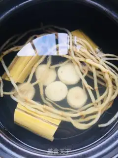Make Sugar cane fish, weed horse hoof step 3