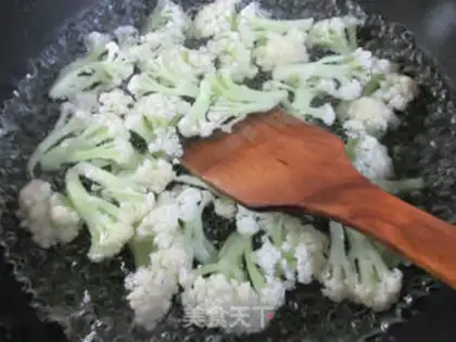 Make Egg gravy step 2