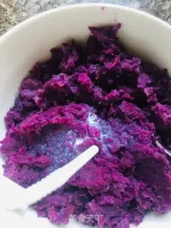 Make A simple version of potato cake step 4