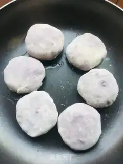 Make A simple version of potato cake step 8
