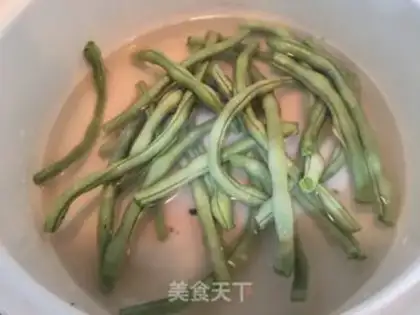 Make Fans four season beans step 9