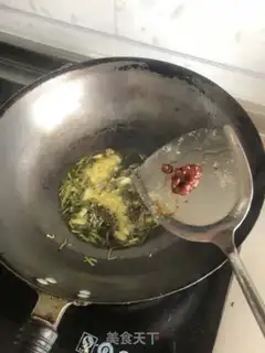Make A green bean sprouts fan step 1