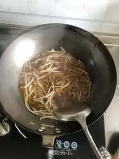 Make A green bean sprouts fan step 4