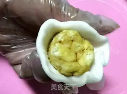 Make Sakima ice-cream mooncake step 11