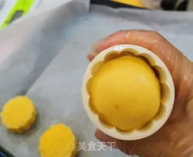 Make Milk moon cake step 13