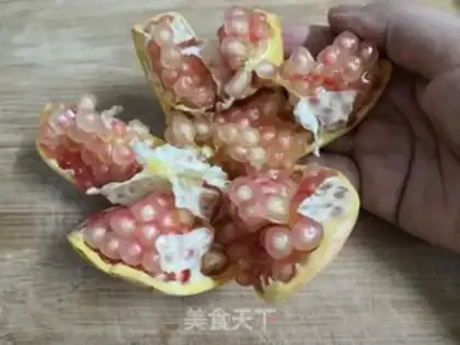 Make Pomegranate for cocktails step 6