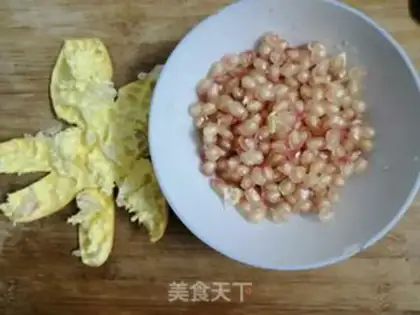 Make Pomegranate for cocktails step 7
