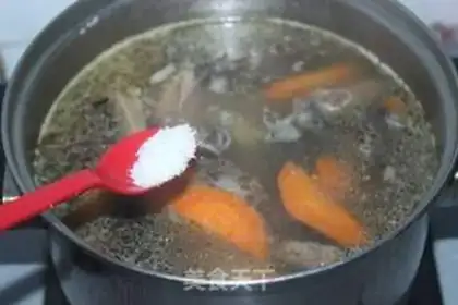 Make Wood carrot pigeon soup step 8