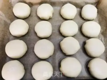Make Plum-bread mooncake step 24