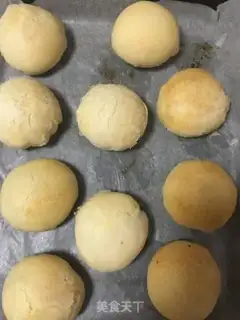 Make Squeeze meat mooncake step 7