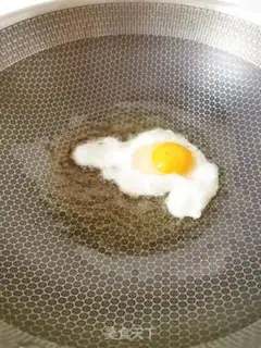 Make Smelts and eggs step 3