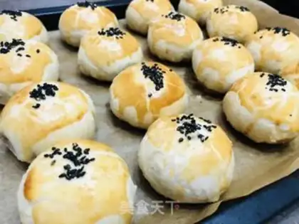 Make Plum-bread mooncake step 28