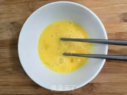 Make Wine and egg soup step 2