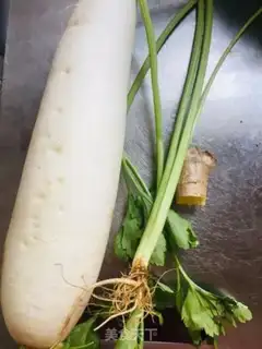 Make Dragon bone radish soup step 2