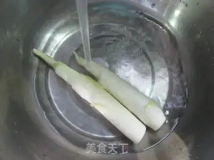 Make ♪ Burn the veggie chicken white ♪ step 1