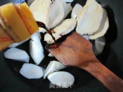 Make ♪ Burn the veggie chicken white ♪ step 7