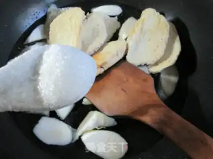 Make ♪ Burn the veggie chicken white ♪ step 8
