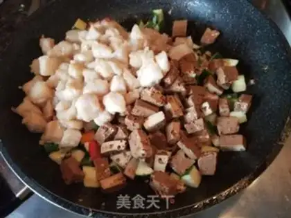 Make Eggs and fried fish step 8
