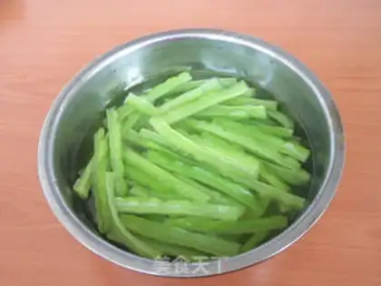 Make Spicy sauce and bitter melon step 6