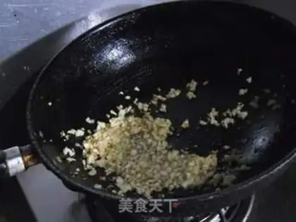 Make Garlic shrimp crawling step 9