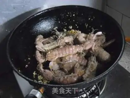 Make Garlic shrimp crawling step 11