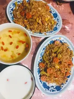 Make Ham and egg fried rice step 4